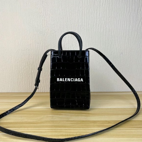 Balenciaga Shopping Phone Holder mini bag
Crocodile Embossed black - Picture 1 of 2